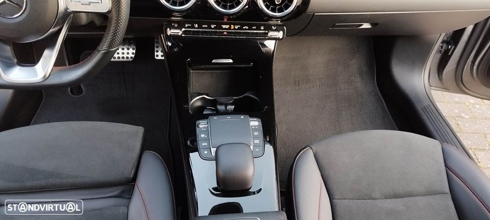 Mercedes-Benz A 250 e AMG Line - 36