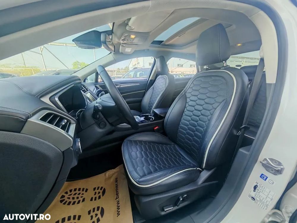 Ford Mondeo - 12