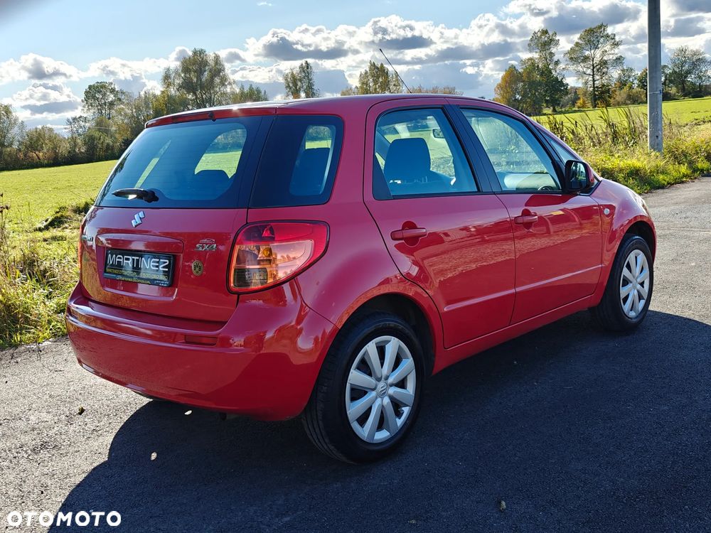 Suzuki SX4 1.5 Streetline 4x2 Classic - 4
