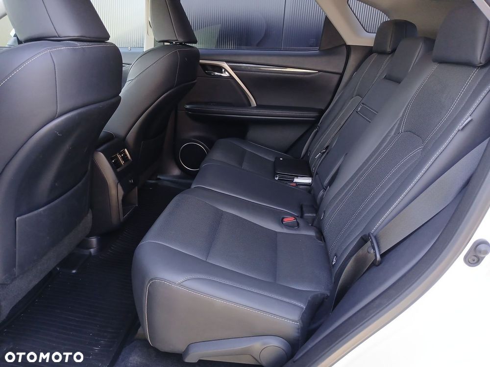 Lexus RX - 26