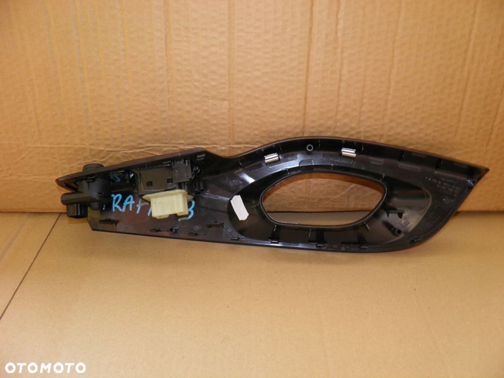 TRAFIC 1.6DCI VIVARO 14- PRZEŁĄCZNIKI PANEL SZYB - 2