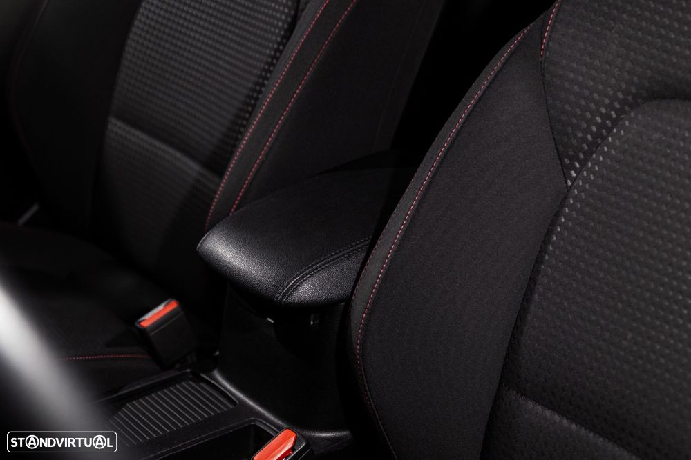 Ford Focus SW 1.5 TDCi EcoBlue ST-Line - 20