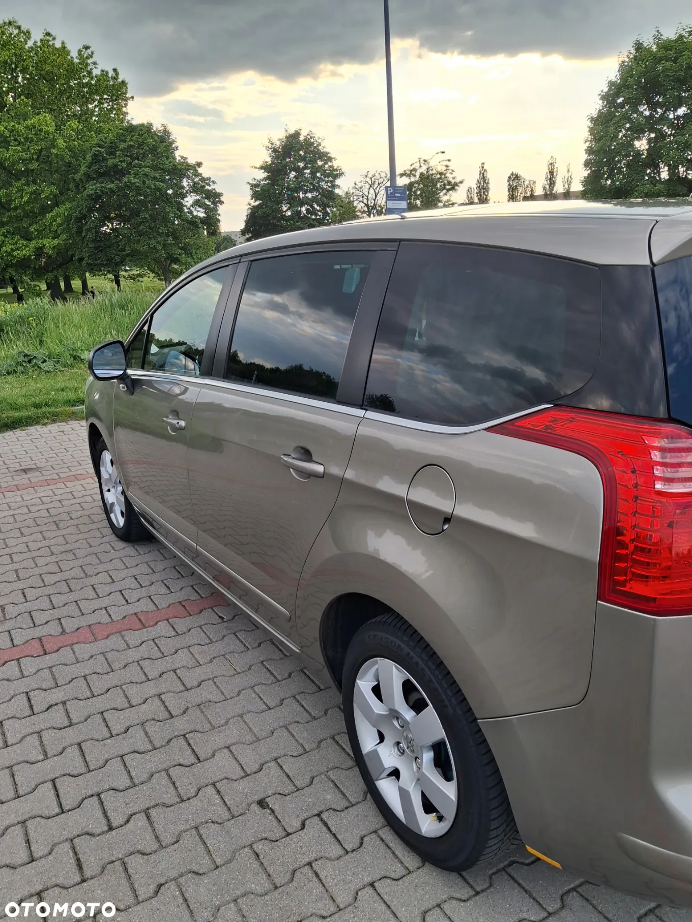 Peugeot 5008 - 6