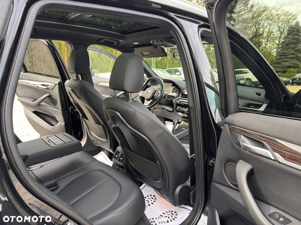 BMW X1 xDrive25i xLine - 16
