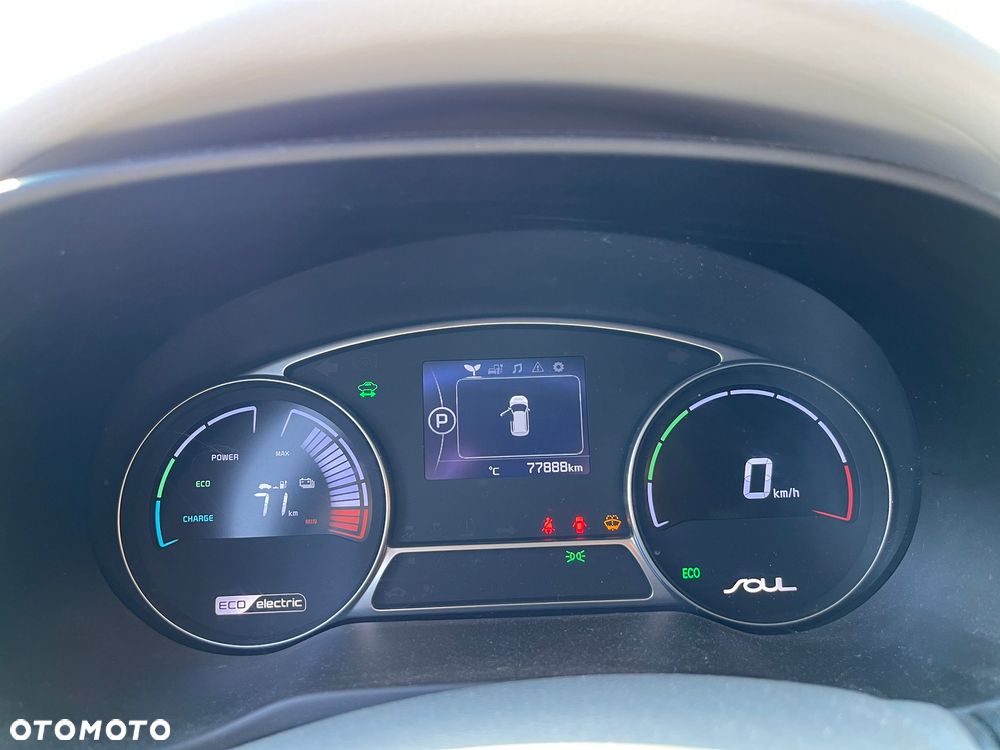 Kia Soul Plug - 16