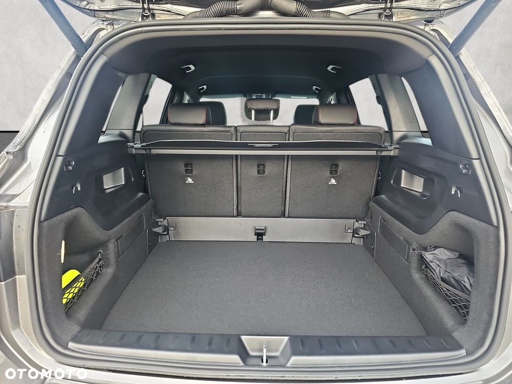 Mercedes-Benz GLB - 16