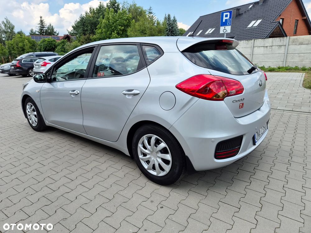Kia Ceed 1.6 GDI M - 4
