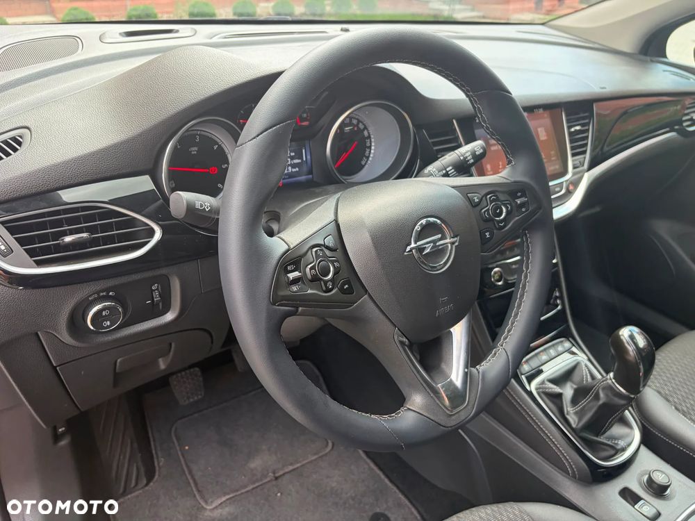 Opel Astra 1.6 CDTI Cosmo - 25