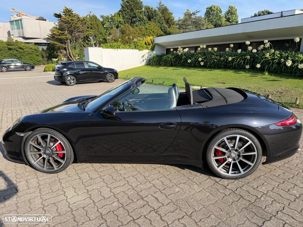 Porsche 911 Série F - 12