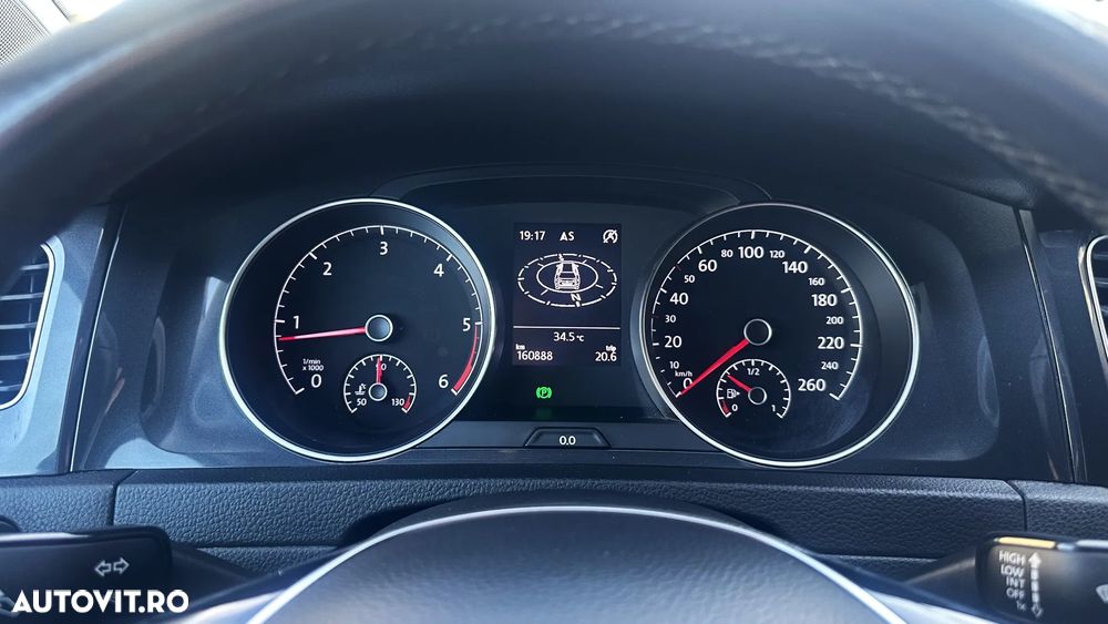 Volkswagen Golf 1.6 TDI (BlueMotion Technology) Trendline - 29