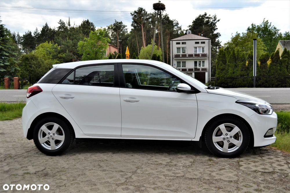 Hyundai i20 1.1 CRDi Comfort - 13