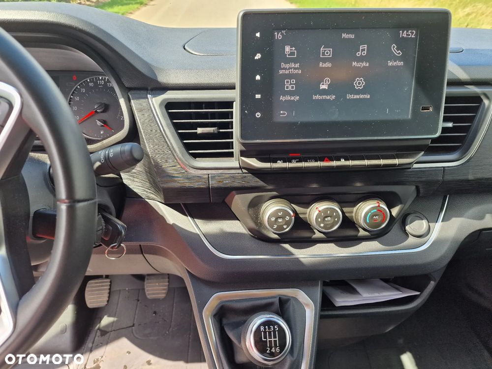 Renault Trafic 2.0 dCi - 10