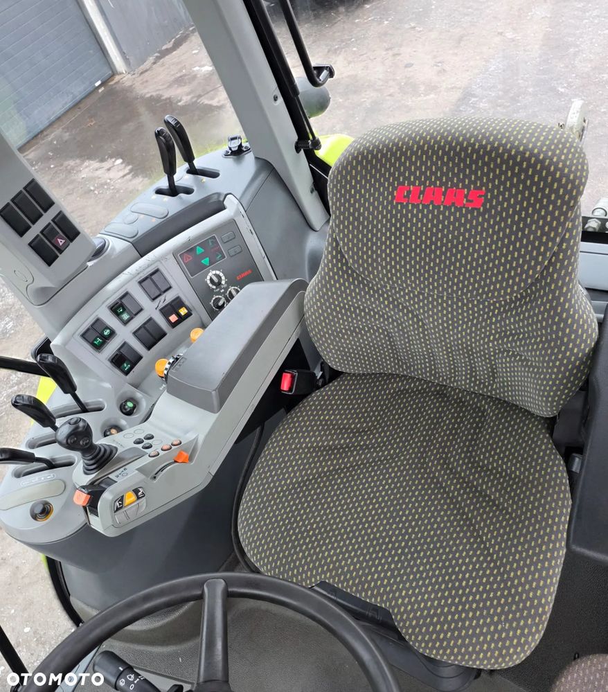 Claas Arion 650 - 9