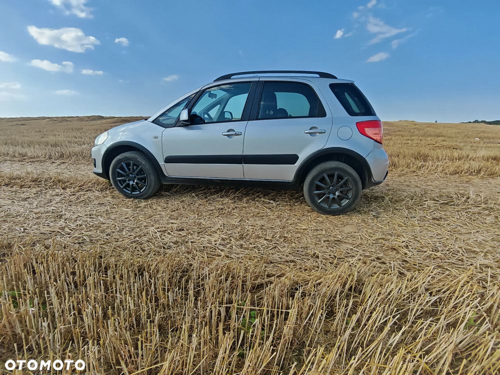 Suzuki SX4 1.6 GS / Premium 4WD - 38