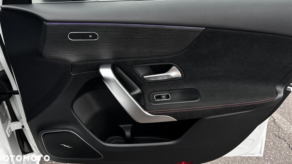 Mercedes-Benz Klasa A 220 4-Matic AMG Line 8G-DCT - 21