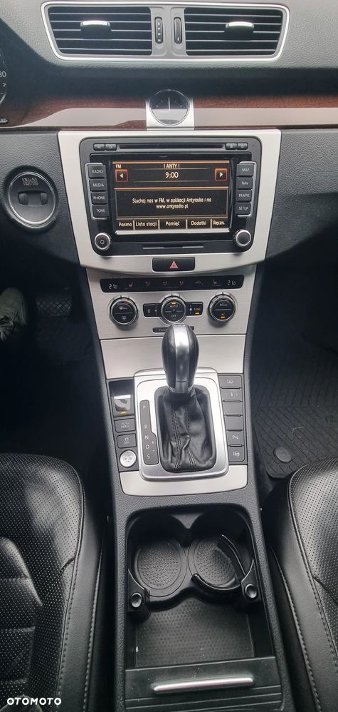 Volkswagen Passat 2.0 TSI Highline DSG - 16
