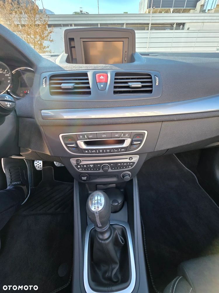 Renault Megane TCe 180 GT - 18