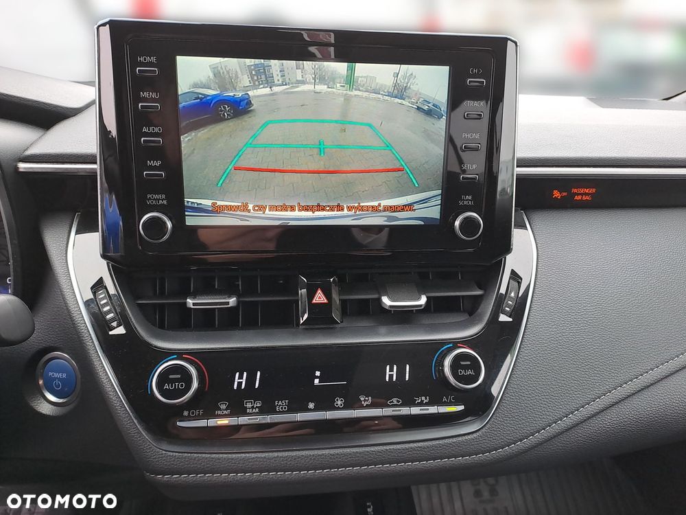 Toyota Corolla 2.0 Hybrid Comfort - 18