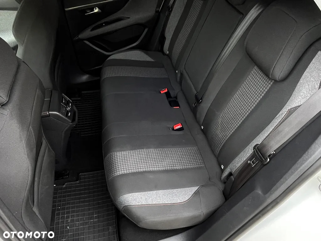 Peugeot 3008 1.2 PureTech Active - 23