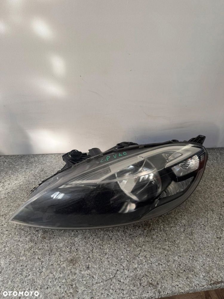 lampa lewy przód volvo v40 ii 2012-2018r w-wa 31420005 - 1