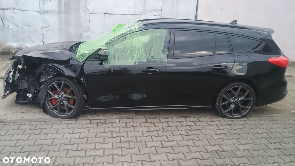 Ford Focus 2020 photo 4