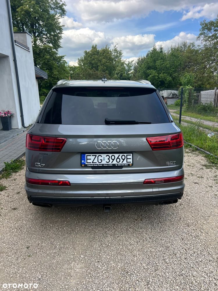 Audi Q7 3.0 TFSI Quattro Tiptr - 11