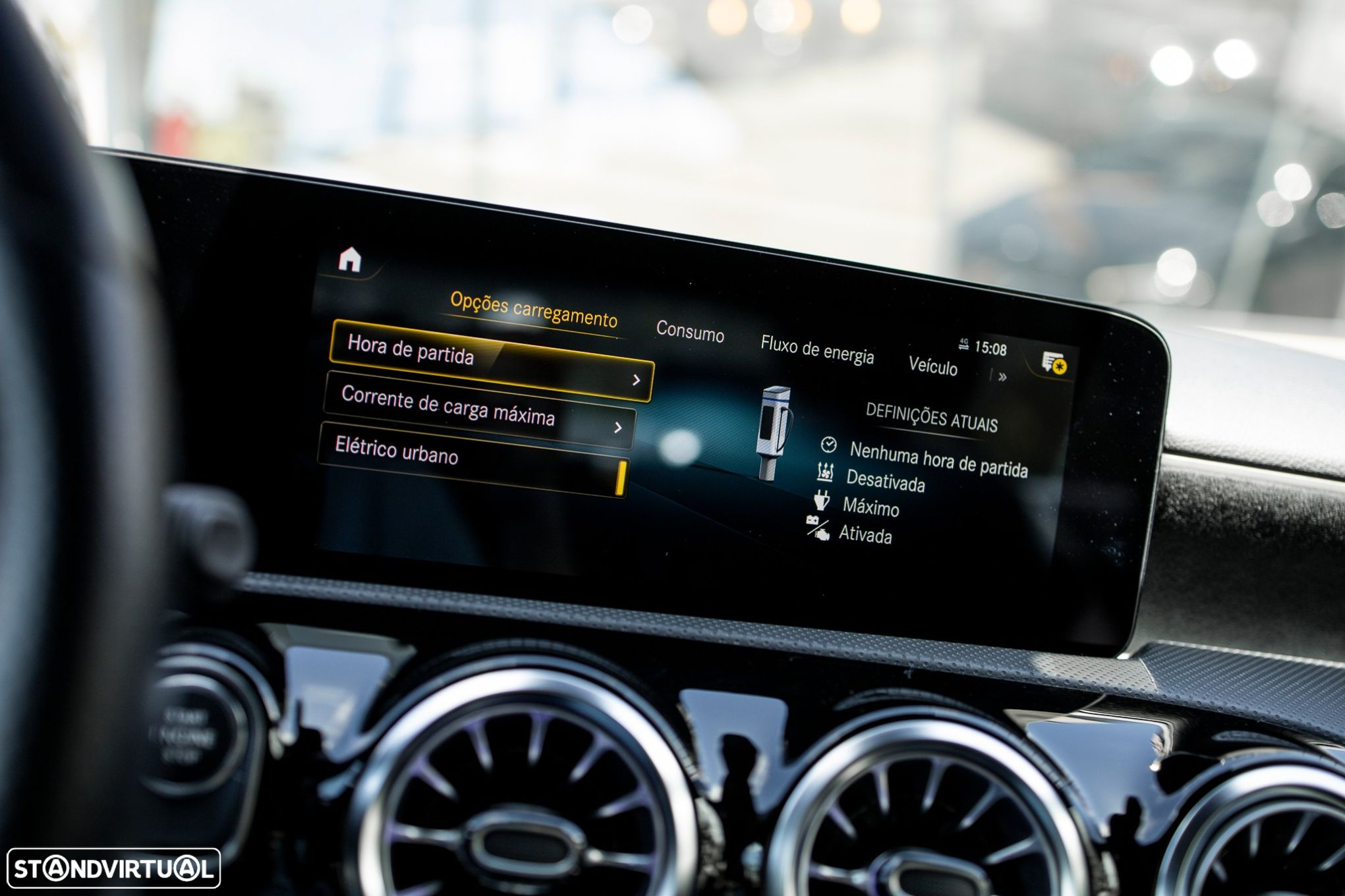 Mercedes-Benz A 250 Limousine e AMG Line - 22