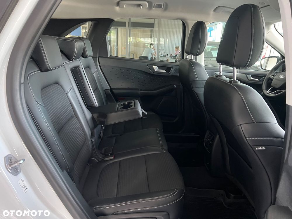 Ford Kuga 2.0 EcoBlue AWD Titanium X - 38
