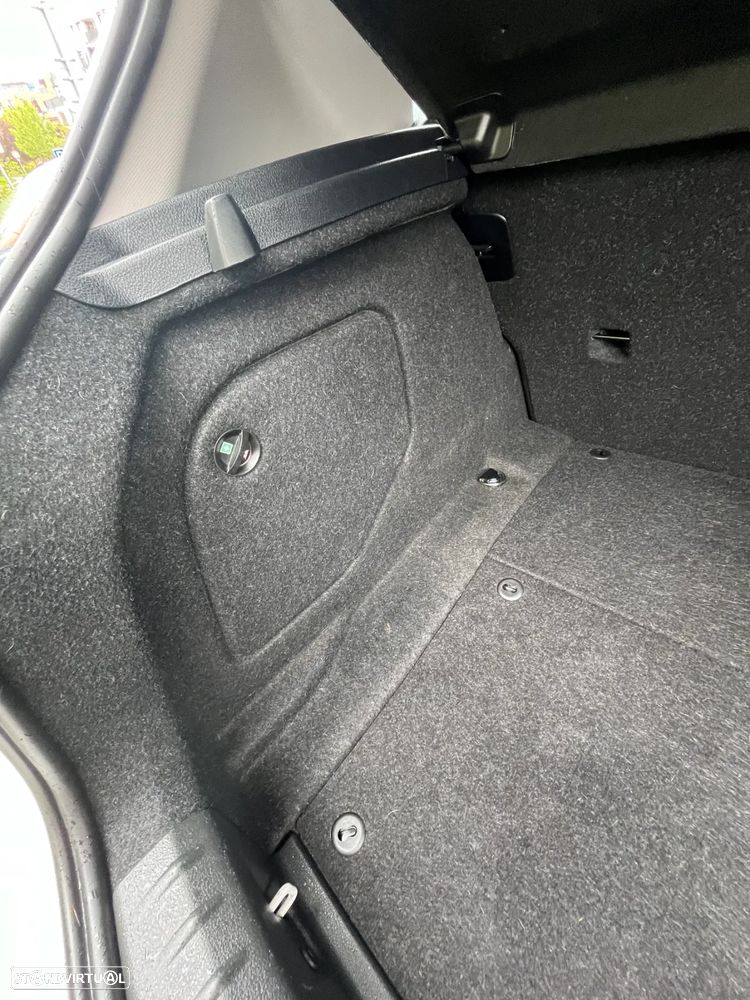 BMW 118 i Pack M - 15