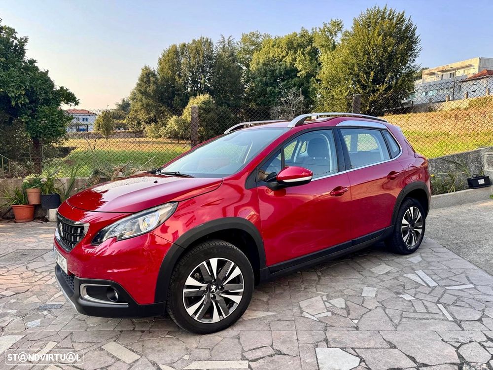 Peugeot 2008 1.2 PureTech Allure - 5