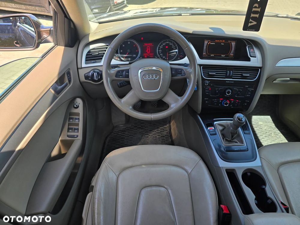 Audi A4 Avant - 8