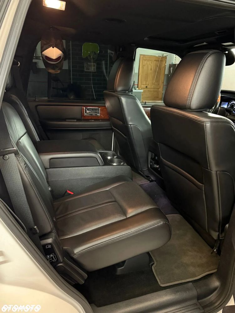 Lincoln Navigator - 15