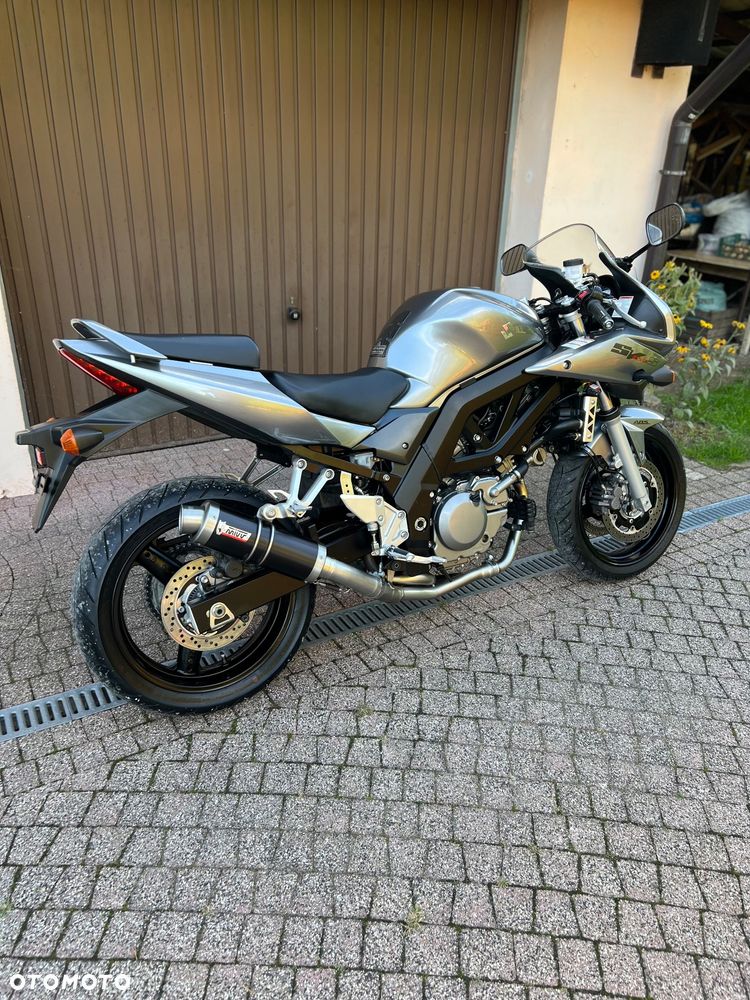 Suzuki SV - 2