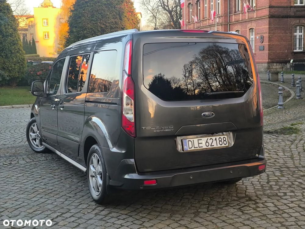 Ford Tourneo Connect Grand - 11