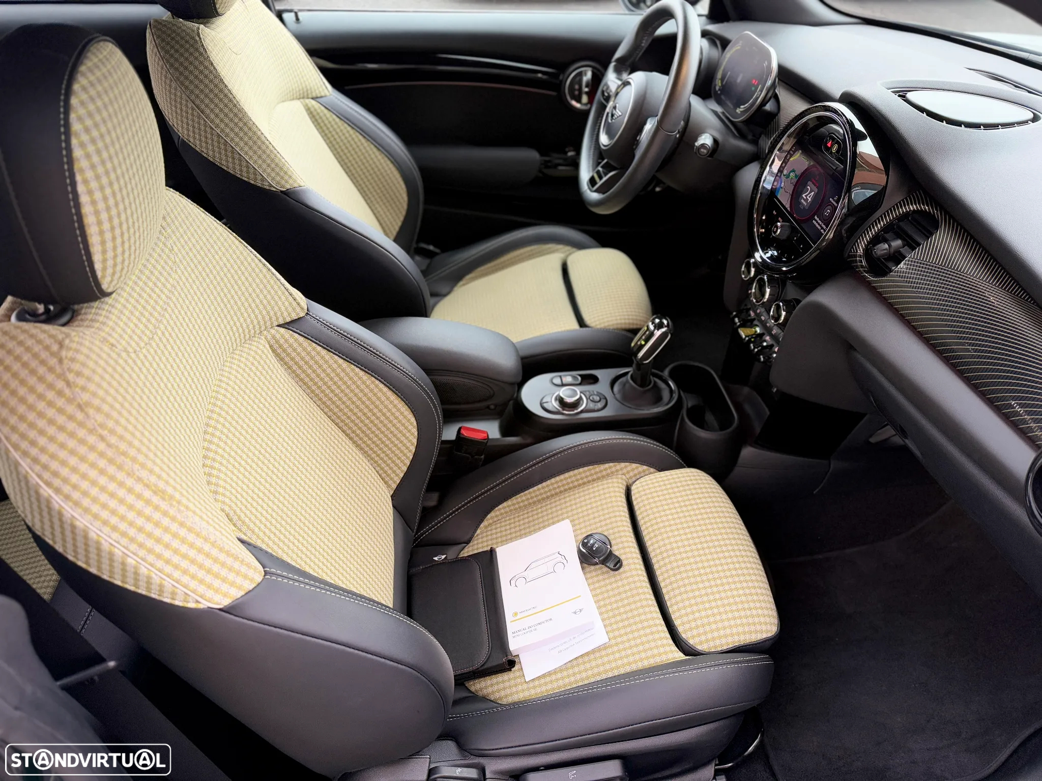 MINI 3 Portas Cooper SE Resolute Edition - 13