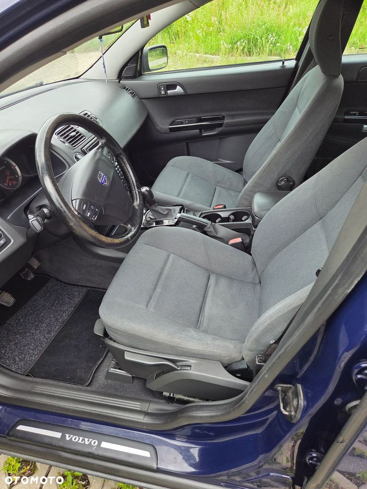 Volvo S40 2.0D - 6