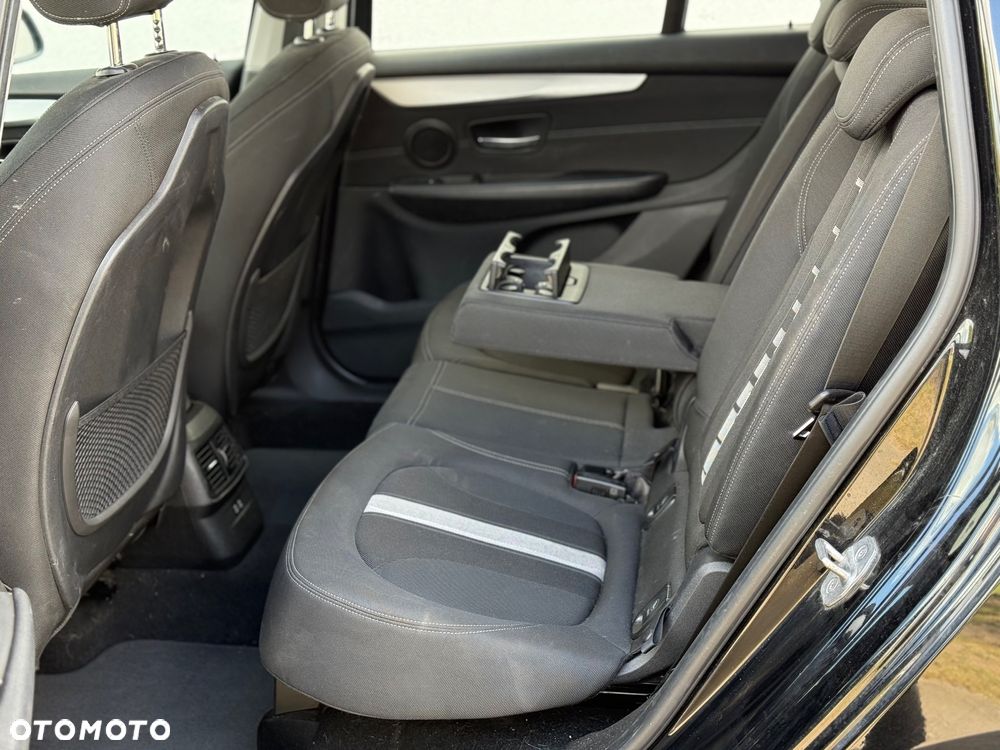 BMW Seria 2 216d GT - 25