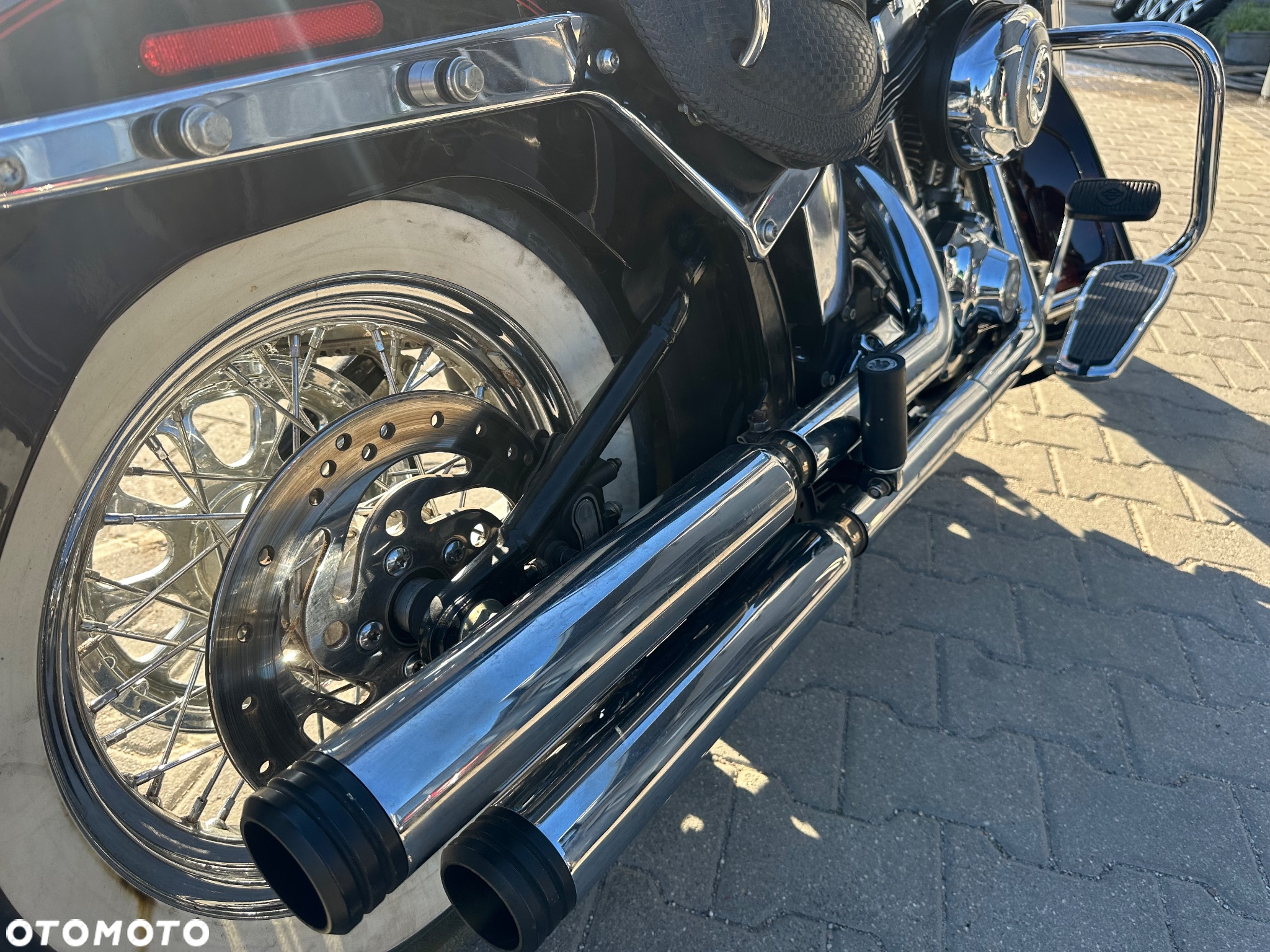 Harley-Davidson Dyna Fat Bob - 14