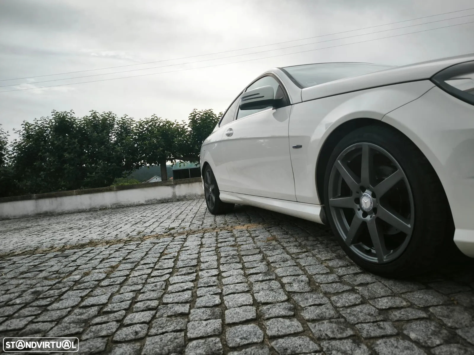 Mercedes-Benz C 220 CDI DPF Coupe (BlueEFFICIENCY) - 4