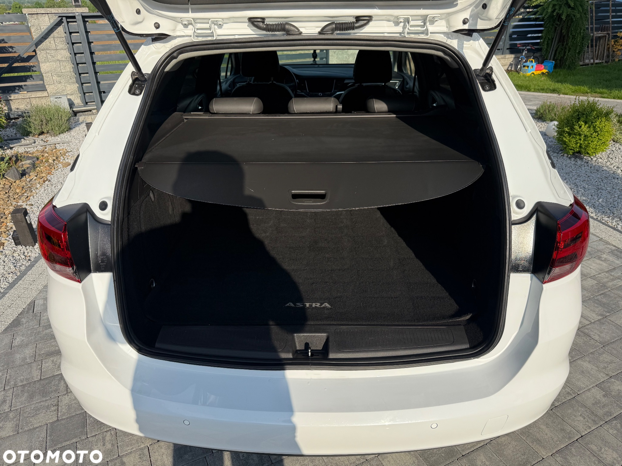 Opel Astra 1.5 D Start/Stop Automatik Design&Tech - 26