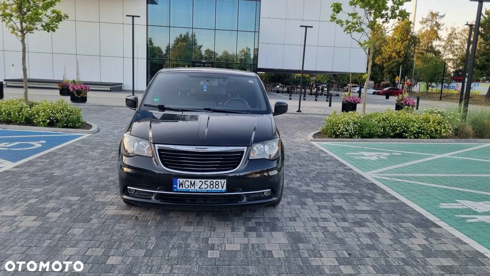 Chrysler Town & Country 3.6 Limited - 6