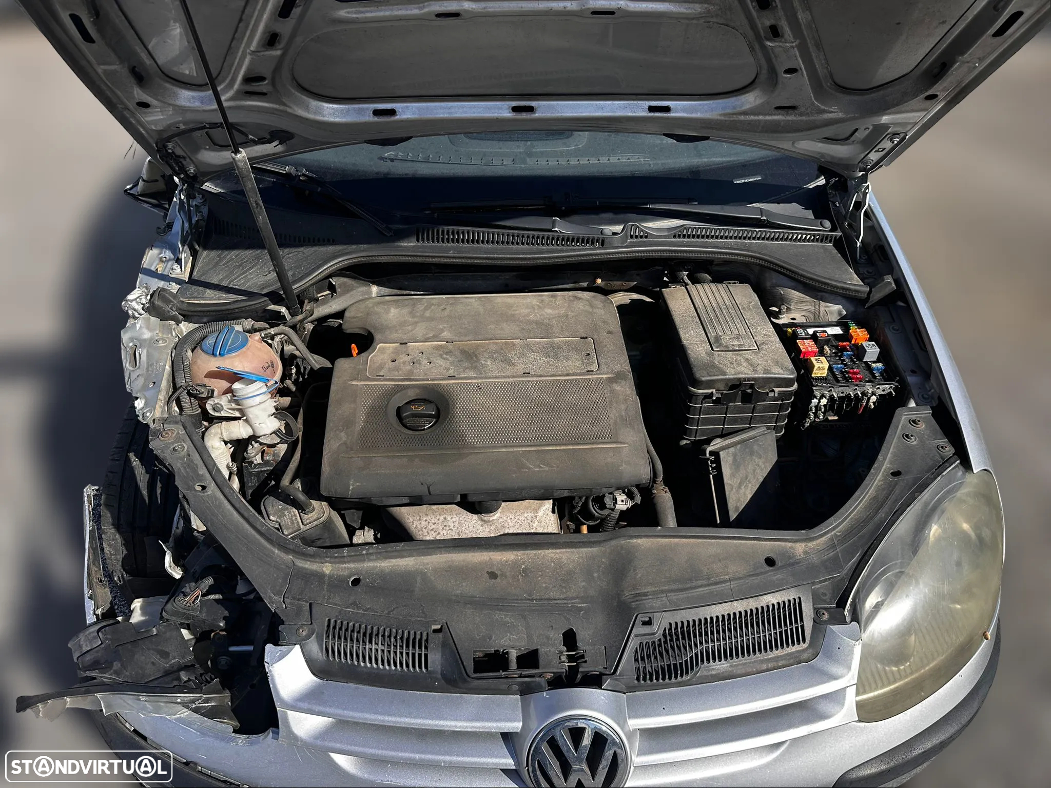 VW Golf V 1.4i 16V de 2004 para peças - 7