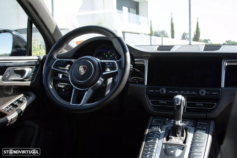Porsche Macan - 43