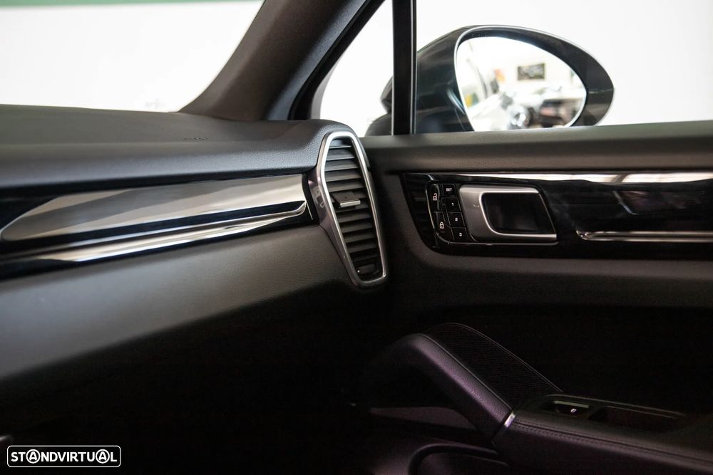 Porsche Cayenne Coupé - 29