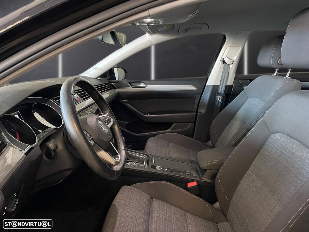 VW Passat Variant 1.6 TDI Confortline DSG - 7