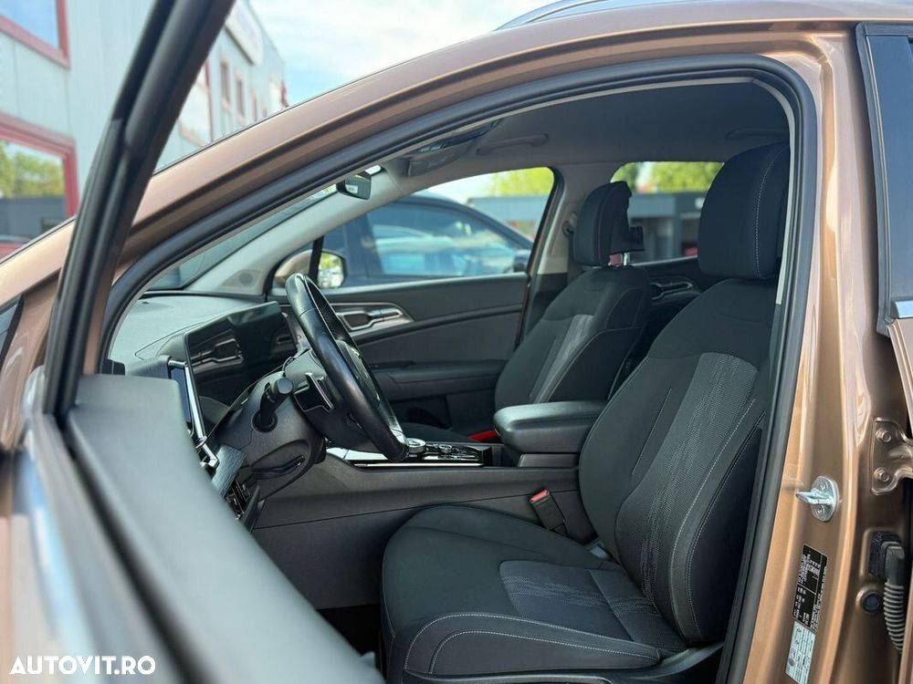Kia Sportage 1.6 T-GDI MHEV 7DCT HP 4x4 Business Line - 9