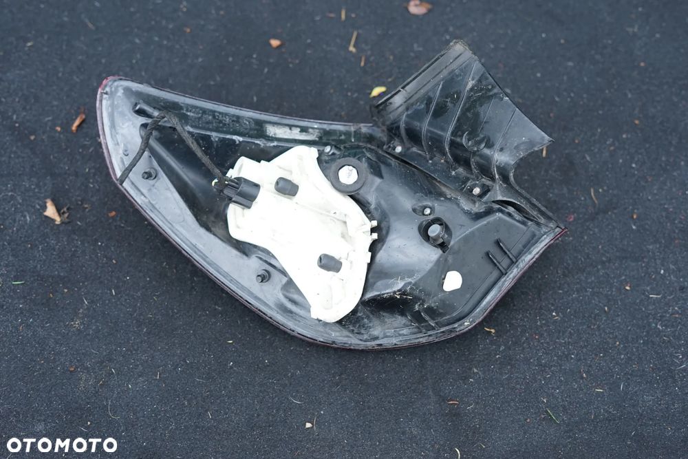 Lampa tył tylna prawa Opel Corsa E 3d - 4