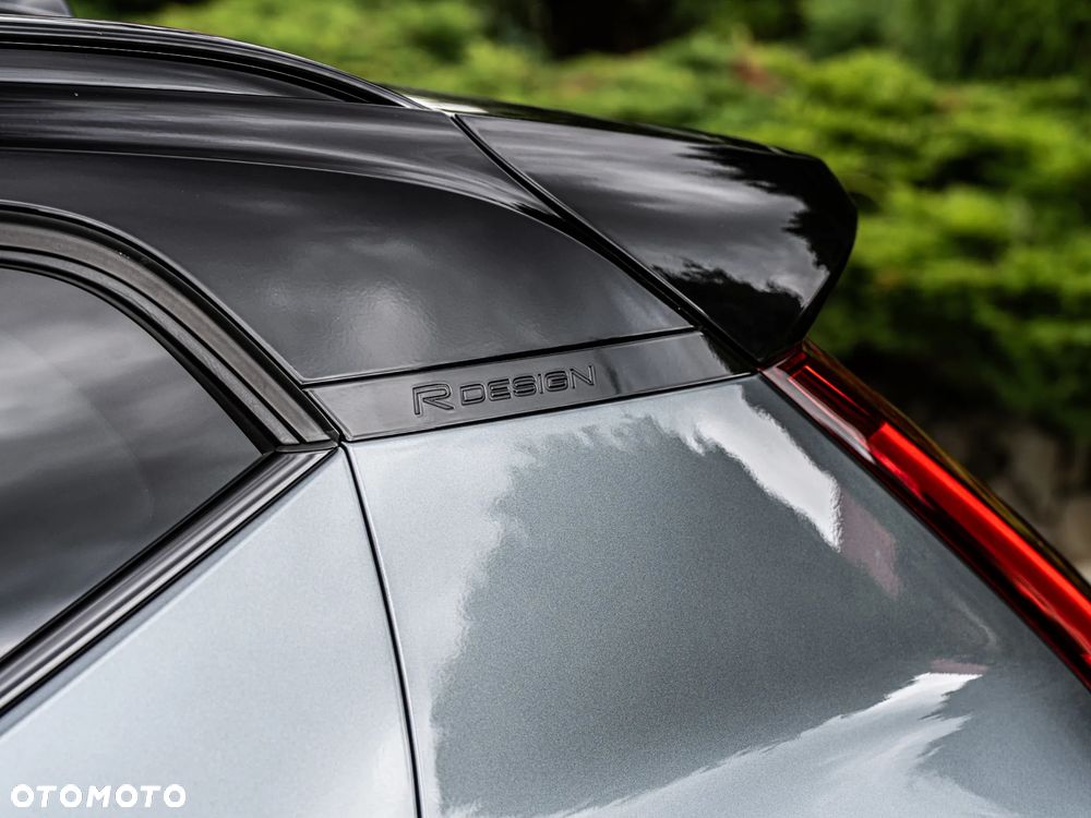 Volvo XC 40 D4 AWD R-Design - 13