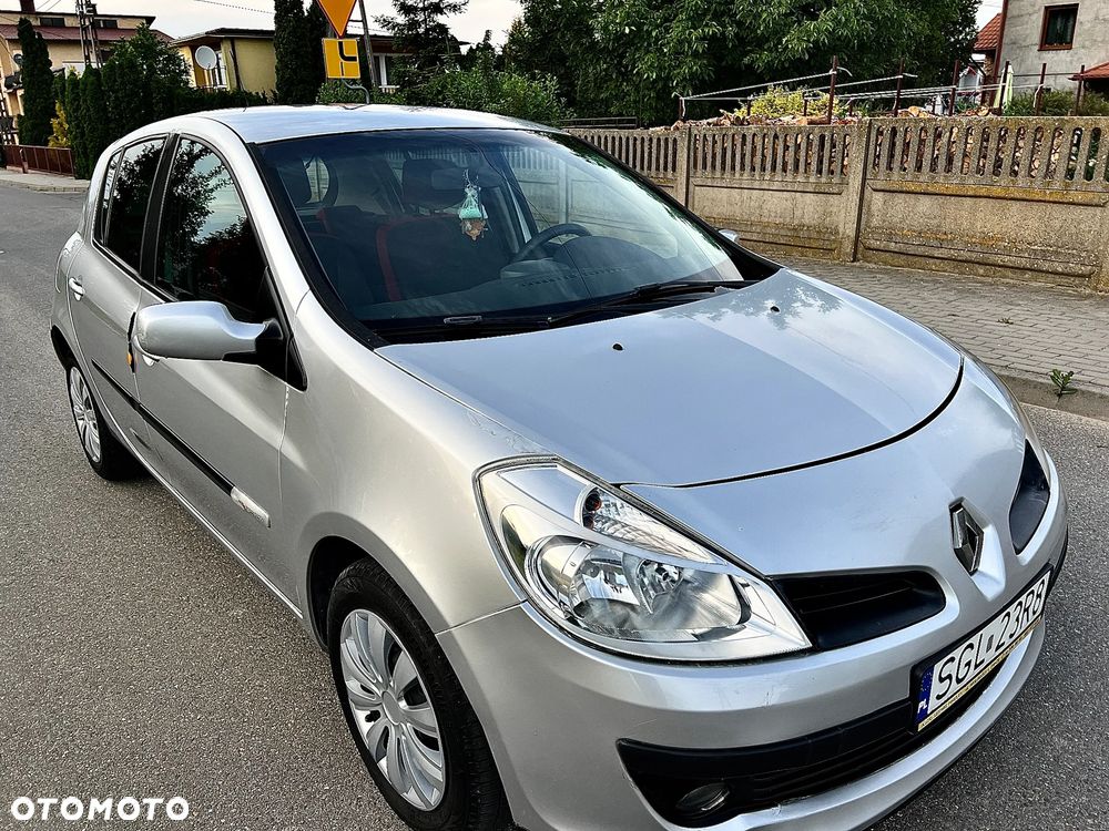 Renault Clio - 3