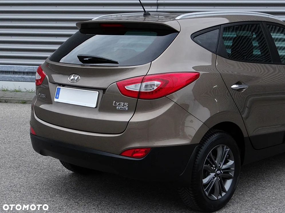 Hyundai ix35 1.7 CRDi 2WD blue Finale Gold - 17